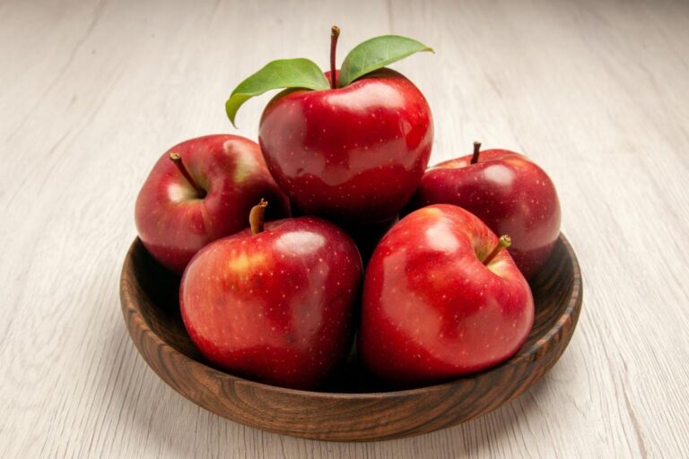 Kamu Harus Tau: Makan Buah Apel Setiap Hari Dapat Menjauhkan dari Dokter, Kok Bisa?