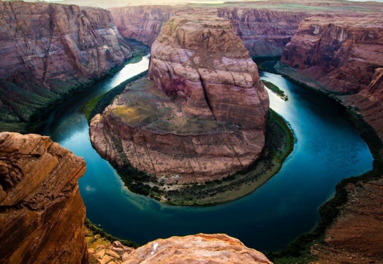 Perbedaan Grand Canyon dan Green Canyon yang Harus Kamu Ketahui